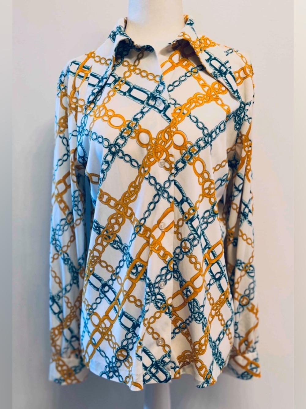 Vintage Montgomery Ward 70’s top interlocking chain patterns.Size S/M 🔥